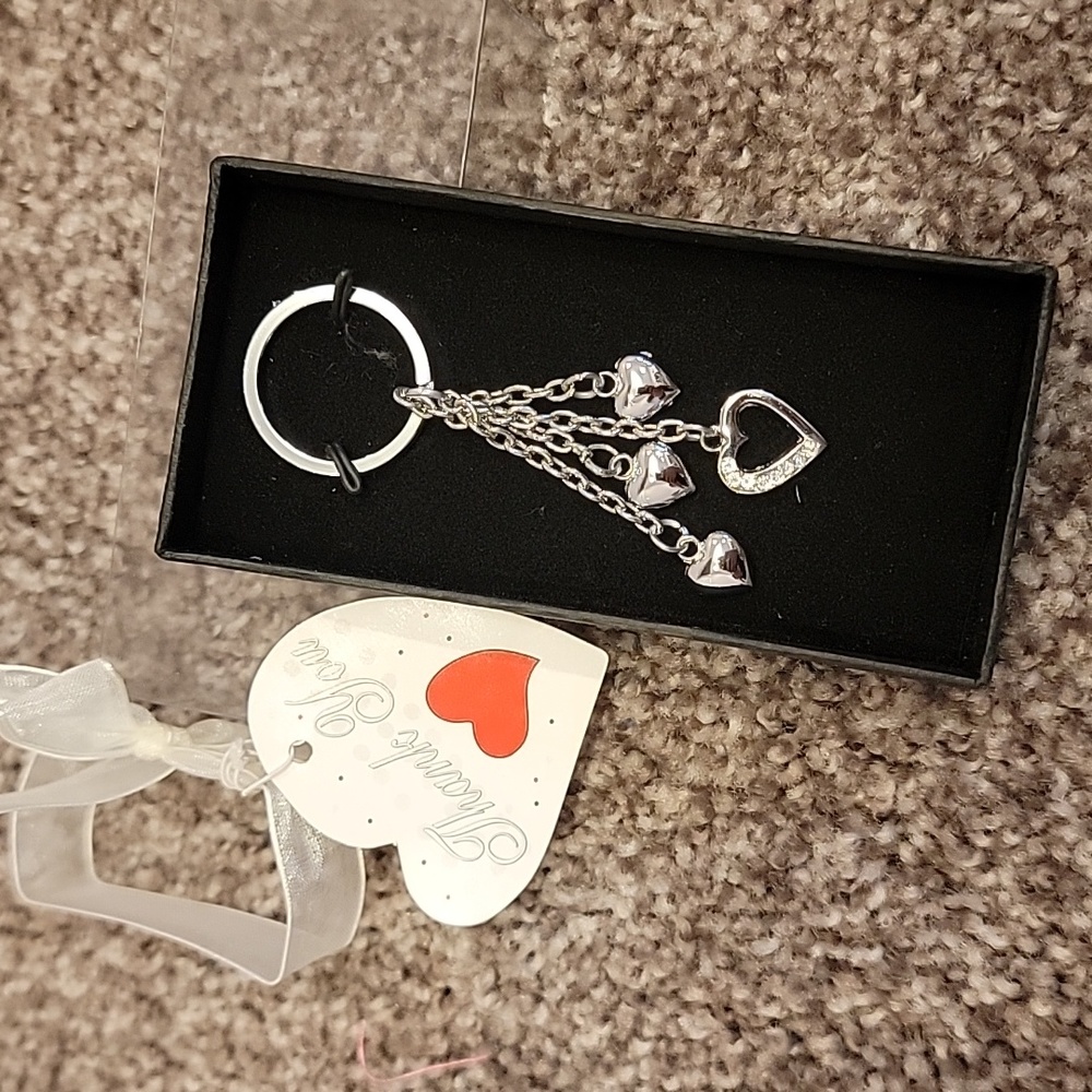 Heart Keychains Qty 24 - Picture 4 of 4
